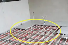 瓷砖这么去铺太先进了，水电不用再开槽，省一半工时还特别结实图片