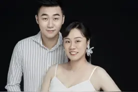 奥运冠军官宣怀孕！临产仅剩一个月，曾是首位羽毛球大满贯选手图片