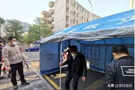 战“疫”中的盐田人 | 梧桐社区夫妻档并肩战“疫”，守护平安家园图片