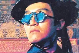 周星驰说出四个字，令陈小春拜服，难怪他的韦小宝这么经典图片
