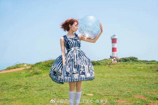 少女夏日必备风格？海军风Lolita驾到！听说沙滩和海军风更配哦