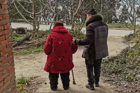 致不愿谈恋爱的儿子图片