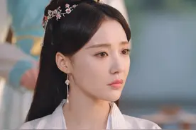 6年前在《太子妃》被她美到，现成赵露思新剧女二，颜值依旧抢镜图片