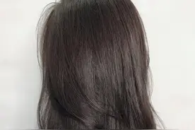 冷茶褐色的头发怎么染出来？专业染发师教你，简单易懂图片