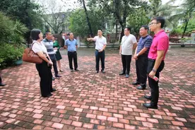 海棠区：区领导带队，决胜创文攻坚战！图片