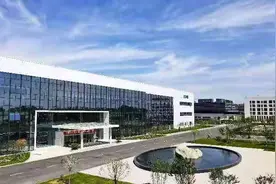 西安奕斯伟硅产业基地项目建设刷新我国建设大硅片制造项目的最快速度图片