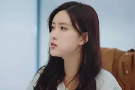 在郭麒麟面前耍心机被当众戳穿，她是单纯还是装傻？图片