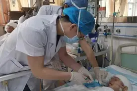痛心！3岁男童惨死家门前：千万别让孩子靠近这类人图片