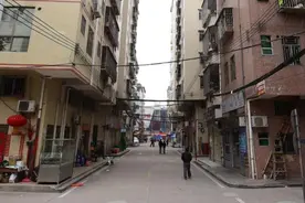 深圳一处城中村：租金不断上涨，工资却没变，或将成为“空城”图片