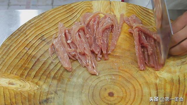 这才是京酱肉丝正确的做法，厨师长详细讲解技巧，口感纯正嫩滑