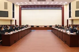立足新阶段 开局谋新篇——新阶段粤桂协作工作座谈会在南宁召开图片