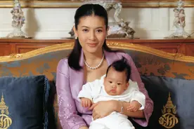 泰国最美王妃西拉米：15年前生下儿子立大功，老泰王为她谋好后路图片