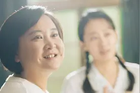 看到贾玲哭了才明白，有一种痛是一辈子迈不过去的坎儿图片