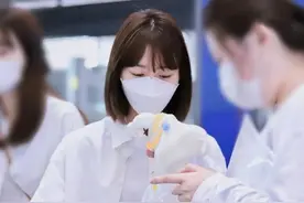 她考上大学，为何还被疯狂吐槽图片