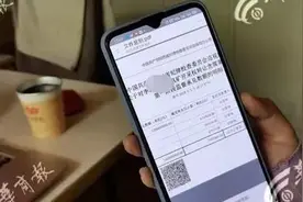 她瞒着老公每天假装送女儿上学，5年来却没上过一天学！理由太荒唐图片
