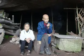 夫妻躲进山洞56年，过着男耕女织的原始生活，儿子是个工程师图片