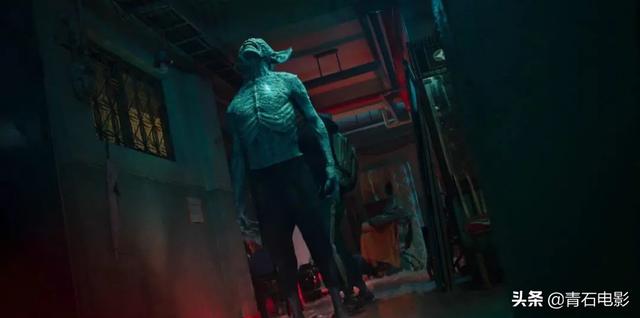 连续4天上榜，比《王国》尺度还大，不愧是一集30亿韩元的韩剧