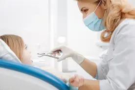 拔完智齿后，这几件事情不要做图片