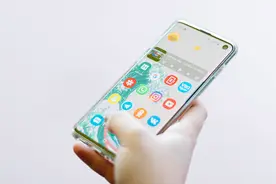 刚到手的手机内存就没了快一半？警惕这些系统自带的APP图片