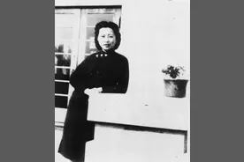 周恩来易容术有多厉害？装扮成旗袍女郎跟特务擦肩而过没被认出图片