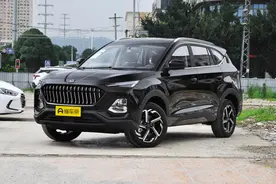 后排放倒能当床，这3款七座大空间家用车可以参考，价格在9万以内图片