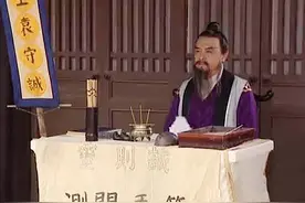 袁守诚为何敢泄漏玉帝旨意，害死泾河龙王？你看他师父和侄子是谁图片