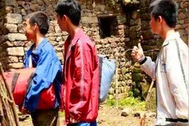 1993年浙江女子，留3个乞丐借宿，2013年，乞丐携百万报恩图片