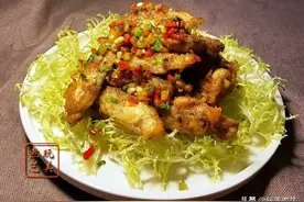 美味清甜的蛏，该如何清理，才不会吃到沙泥而扫兴呢？图片
