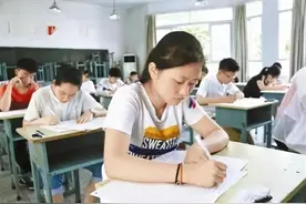 班主任秀朋友圈，被家长举报传播焦虑情绪，校长的答复简单直接图片