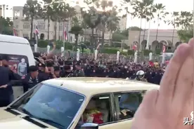 泰国的新矛盾 曼谷中心区进入“紧急状态”图片