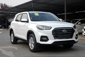 现代ix35：我太难了，都降到9.49万了，你们却还在买哈弗H6图片