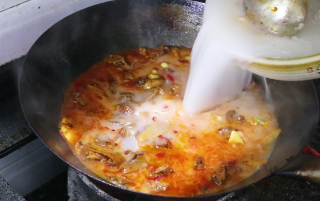 羊肉这样吃才叫爽，配方和诀窍都教给你，羊肉不膻不腻，好吃过瘾