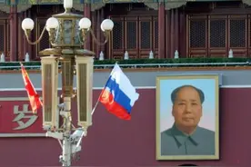 中国唯一一个陆地接壤的欧洲国家，国内竟然还存在22个“共和国”图片