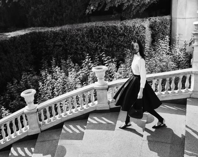 时尚圈的女孩不穿光腿神器穿什么？