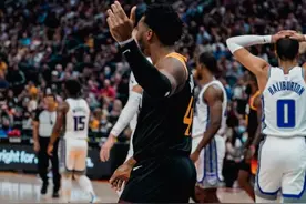 米切尔36分康利30分，爵士力克国王图片