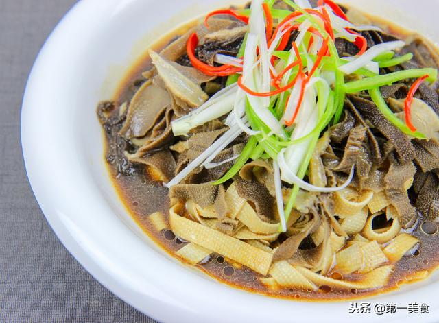 牛肚怎么做最好吃（牛肚需要这些配菜）