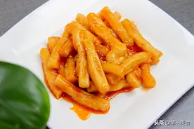学会这道风味炒年糕，再也不出去买着吃了，这一看才知道如此简单图片