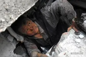 李应霞：汶川地震中舍身救丈夫失去双腿，但丈夫的做法丧心病狂图片