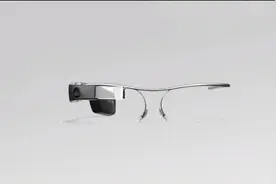 谷歌与Envision开发的AI眼镜，盲人可以实现正常的生活图片