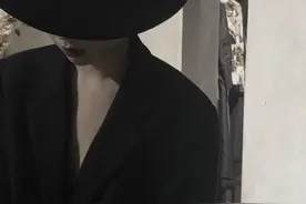 黑白头像 | 愿所有的后会有期，都是将来的别来无恙图片