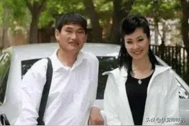 大衣哥坦白和于文华的关系，是灵魂伴侣还是恩师？他们经历了什么图片