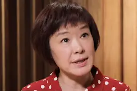 央视主持王雪纯罕露面！身材消瘦皱纹多，父亲是台长自己却隐退？图片