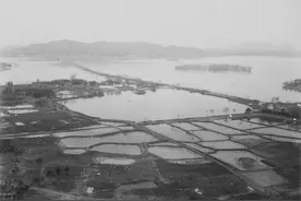 杭州老照片：百年前的西湖畔，风光绰绰而又兼具市井气图片