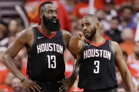 一个被火箭抛弃、另一个被火箭侮辱！离开火箭，他们比哈登先夺冠图片