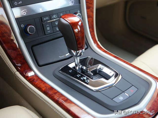 凯迪拉克SLS赛威3.0 V6实拍，外型绝对够霸气，话说也是油老虎？