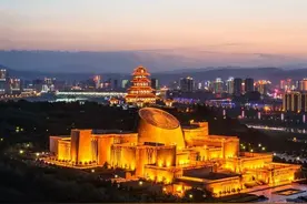 宝鸡市人口分布：陈仓区47.9万，岐山县36.5万，麟游县7.3万图片