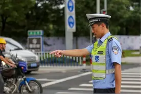 交警通知！5月闯红灯扣分新标准！这5种情况闯红灯，不算违章图片