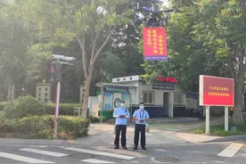 别侥幸！宿迁交警启用无人机抓拍驾车接打电话等交通违法行为图片