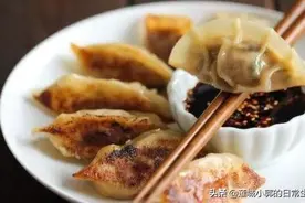 风靡外国的中国饺子价格实惠，生意红火，吃完之后声称好吃！图片