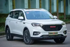 标配全景天窗，比大众探岳更大，6.9万元的潍柴U70能买吗？图片